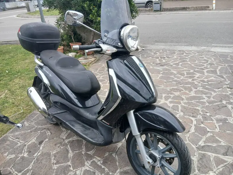 Piaggio Beverly 250 i.e. (2004 - 06) (3)