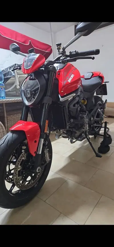 Ducati Monster 937 + (2021 - 25) usata