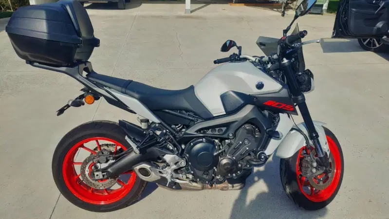 Yamaha MT-09 SP (2018 - 20) (2)