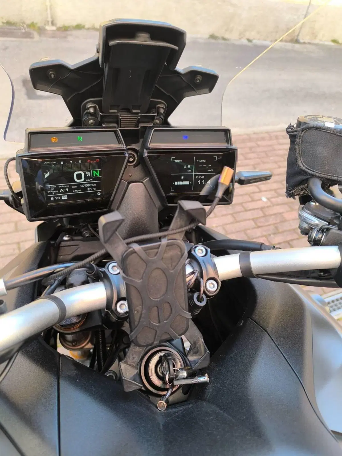 Yamaha Tracer 9 GT (2021 - 24) (4)