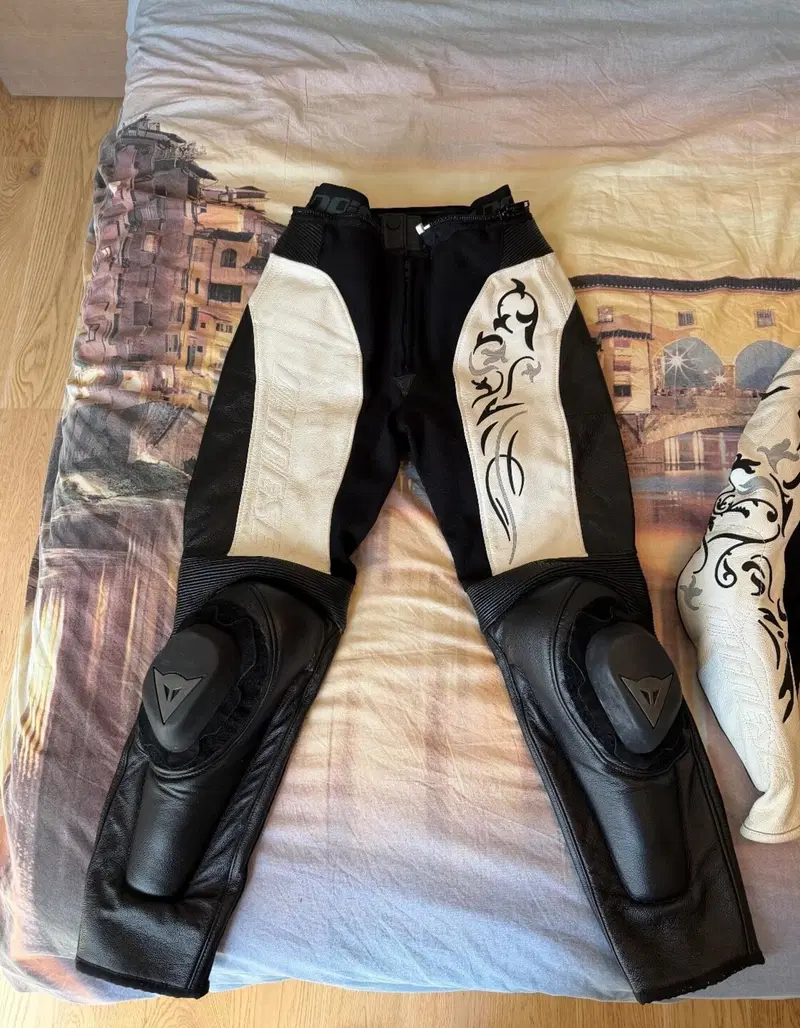 Tuta pelle donna divisibile Dainese Laguna Seca (2)