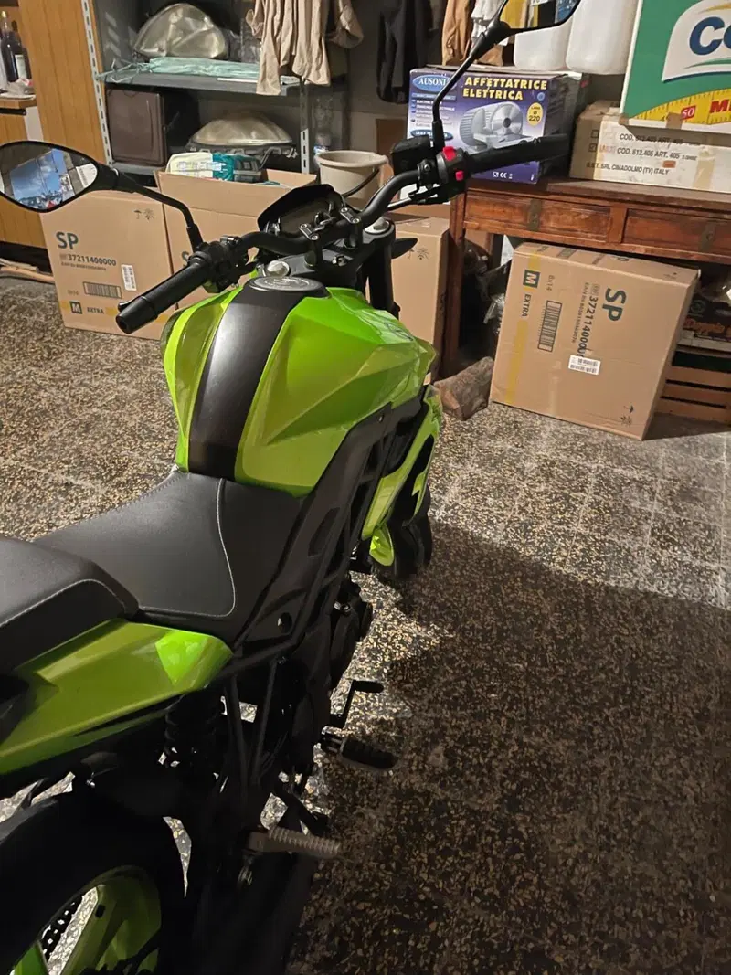 Benelli BN 125 (2021 - 25) (7)