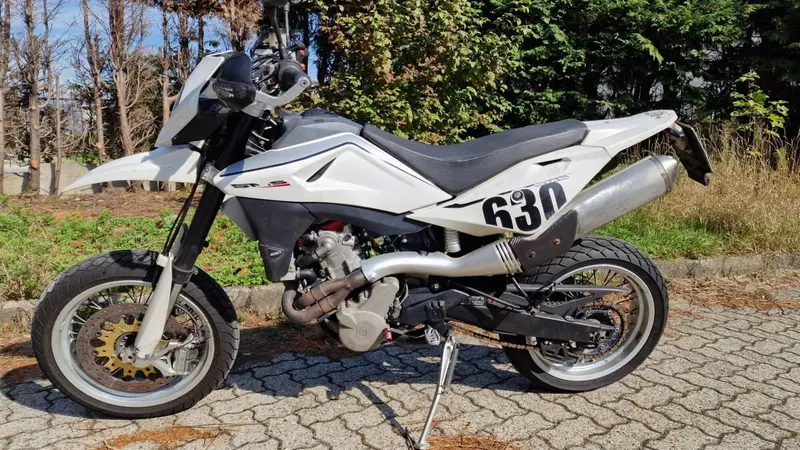 Husqvarna SMS 630 (2011) (2)