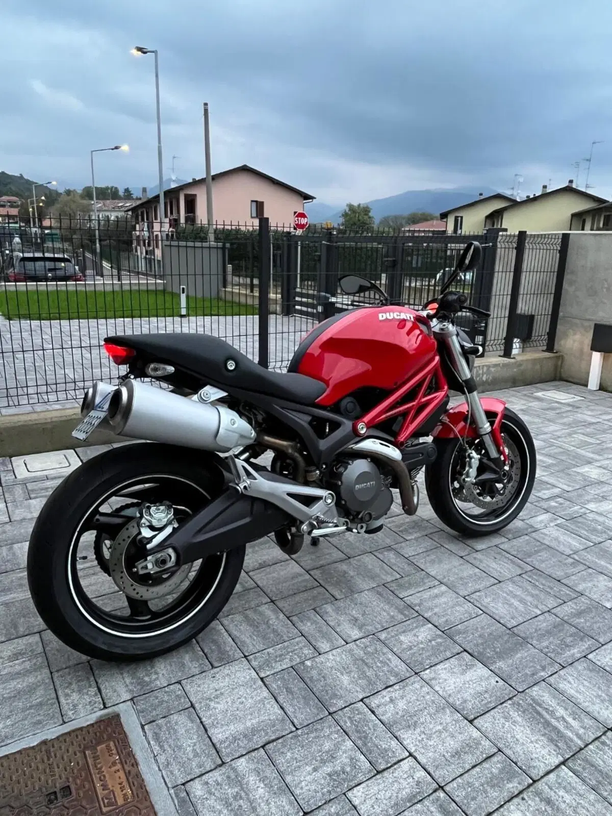 Ducati Monster 696 (2008 - 13)