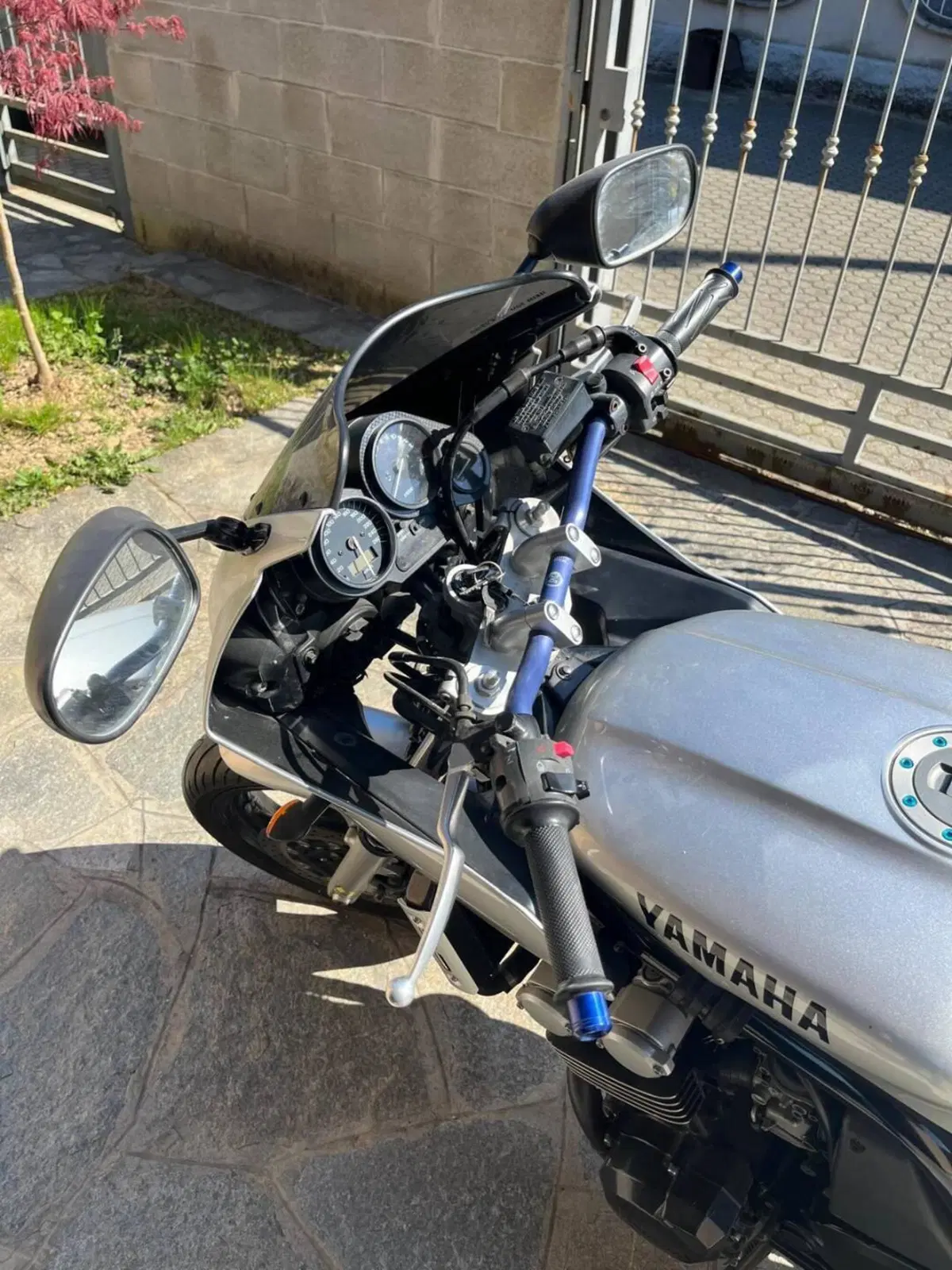 Yamaha FZS 600 Fazer (1998 - 01) (5)