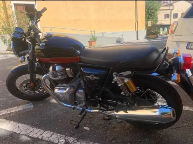 Royal Enfield Interceptor 650 (2021 - 26) (3)