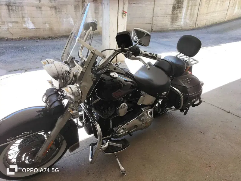 Harley-Davidson 1450 Heritage Classic (1999 - 02) - FLSTC (4)