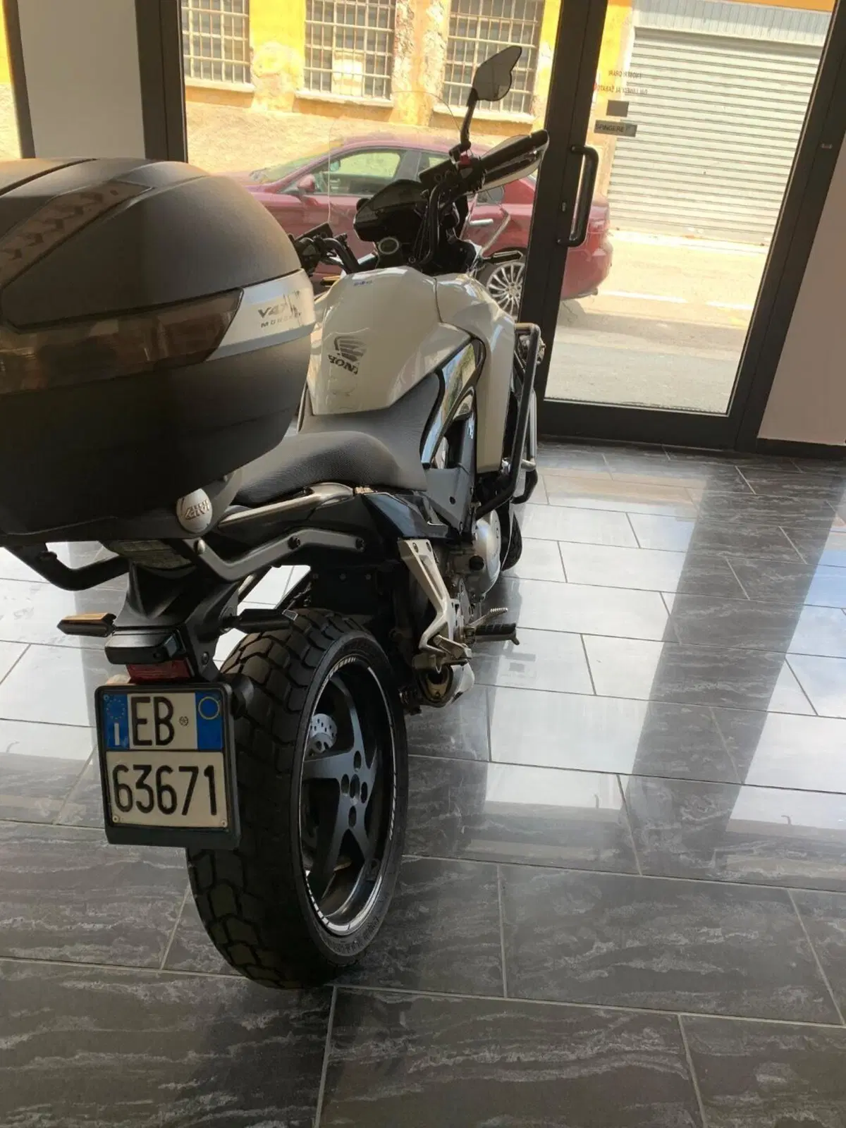 Honda Crossrunner ABS (2010 - 14) (2)
