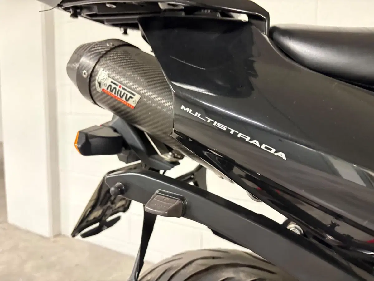 Ducati Multistrada 1100 S (2006 - 09) (8)