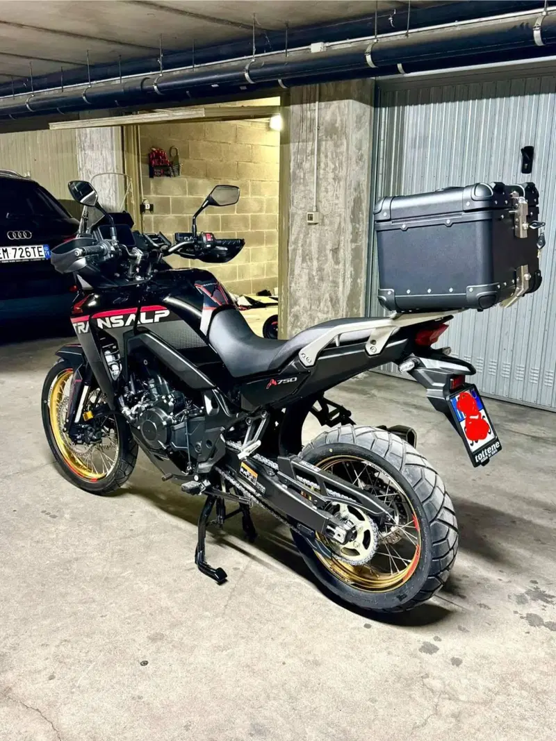 Honda Transalp XL750 (2025) (3)