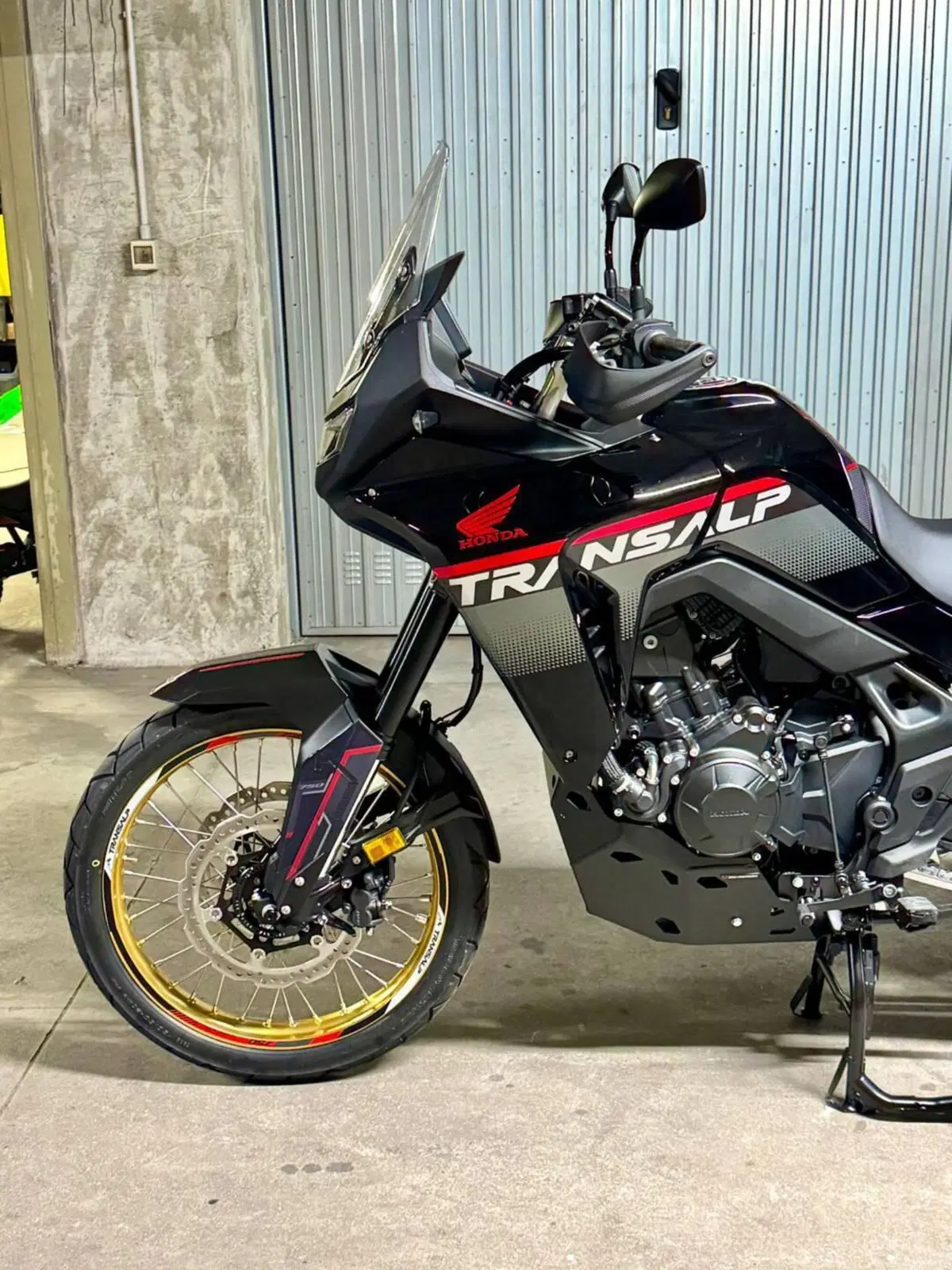Honda Transalp XL750 (2025) (5)