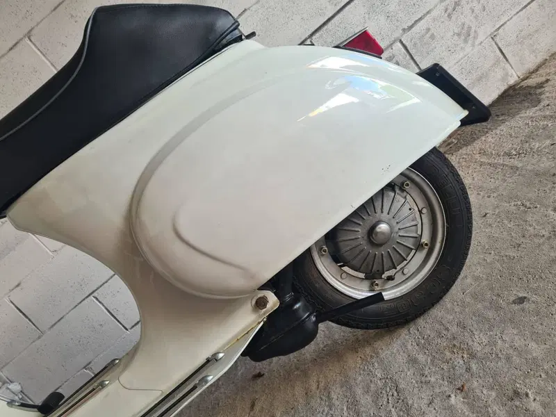 Piaggio Vespa 50 special (8)