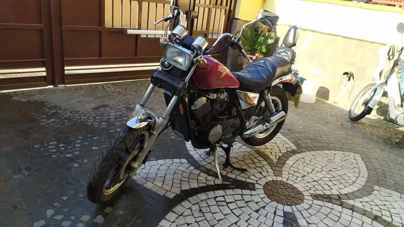 Honda Vt500