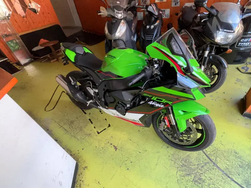 Kawasaki Ninja 1000 ZX-10R (2021 - 25) (2)