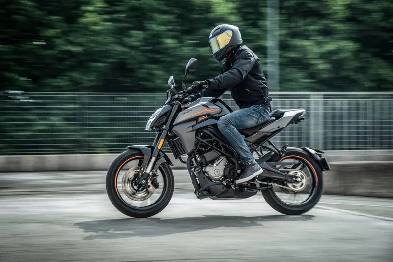 CFMOTO 300NK (2021 - 26) (8)