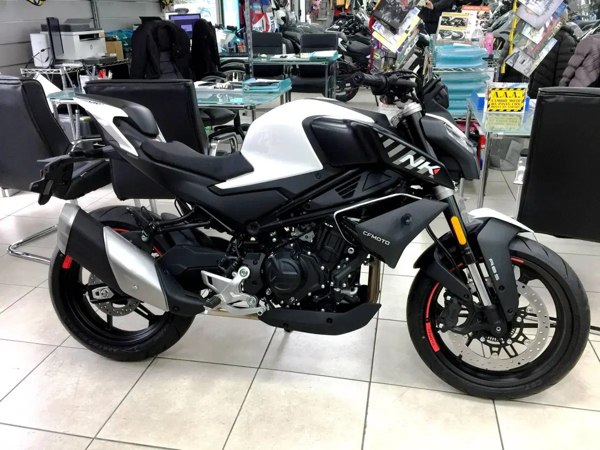 CFMOTO 450NK (2023 - 26)