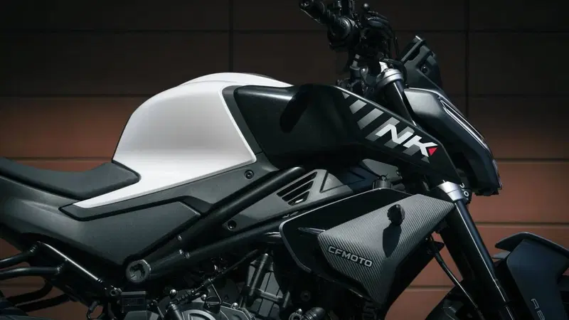 CFMOTO 450NK (2023 - 26) (8)