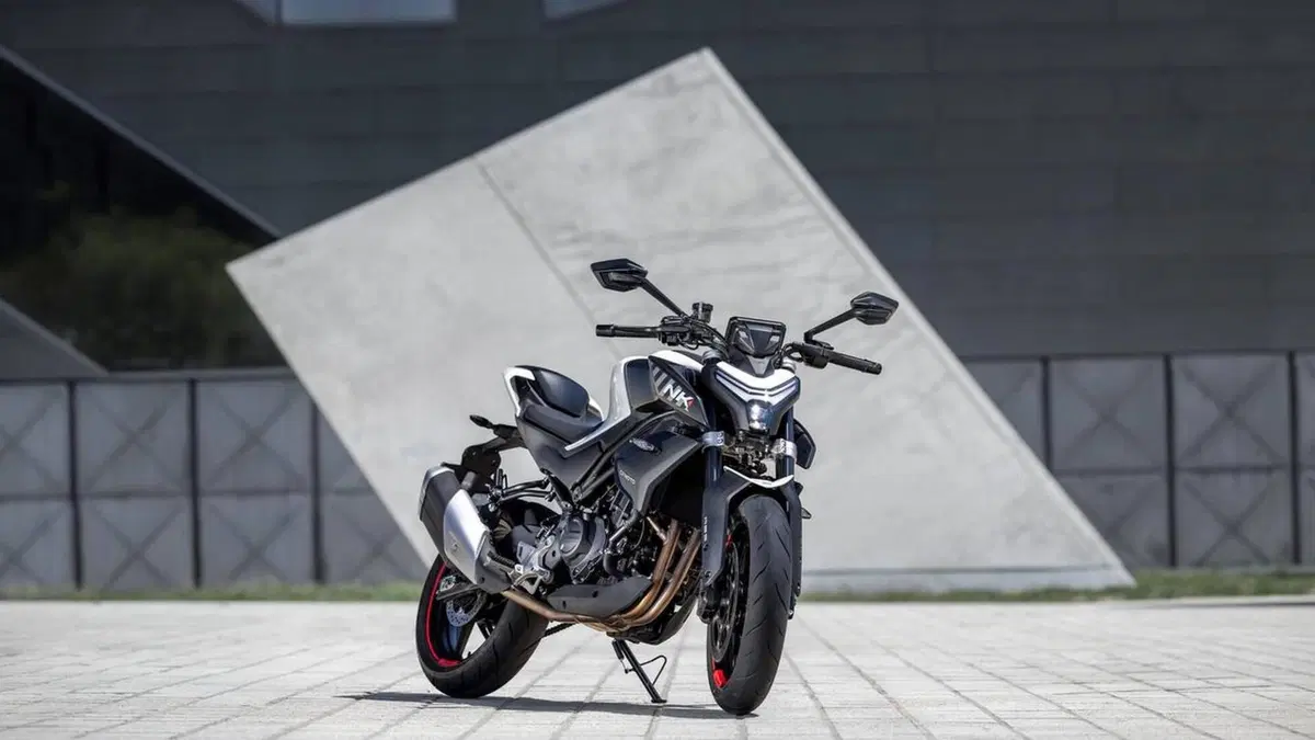 CFMOTO 450NK (2023 - 26) (9)