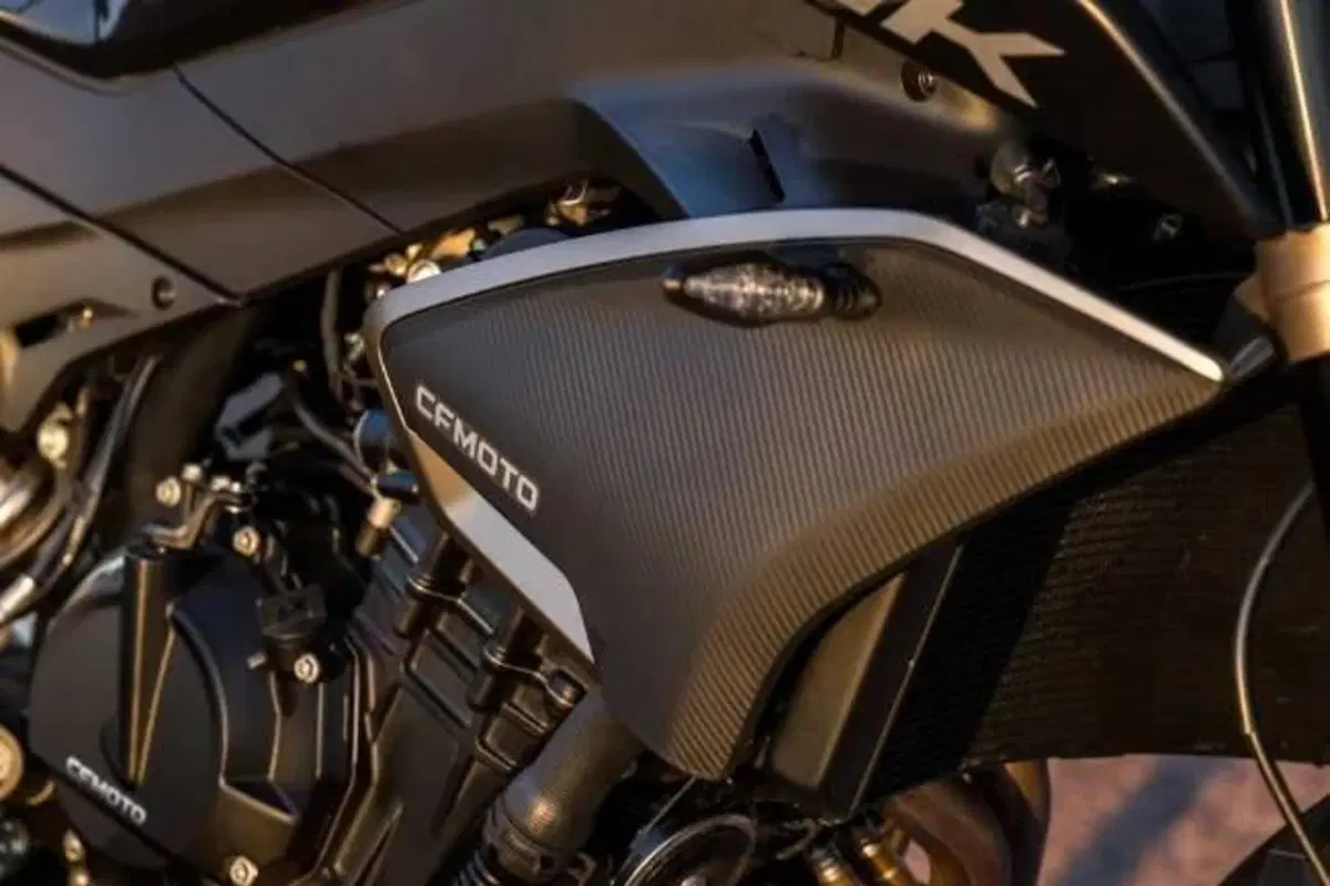 CFMOTO 800NK Sport (2023 - 26) (6)