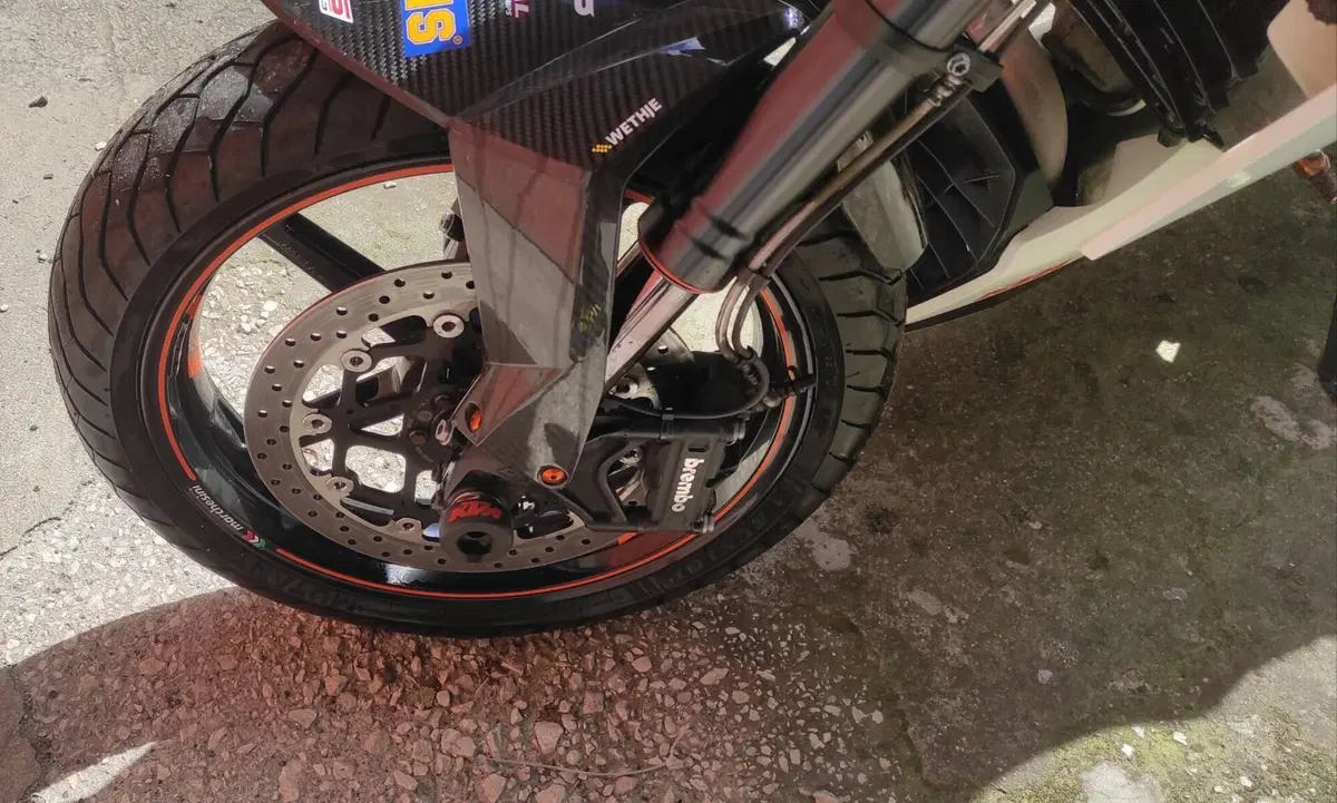 KTM 690 Duke R (2010 - 15) (6)