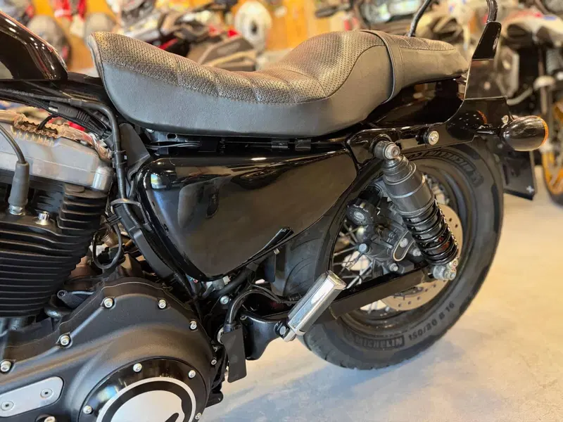Harley-Davidson 1200 Forty-Eight (2010 - 15) (4)