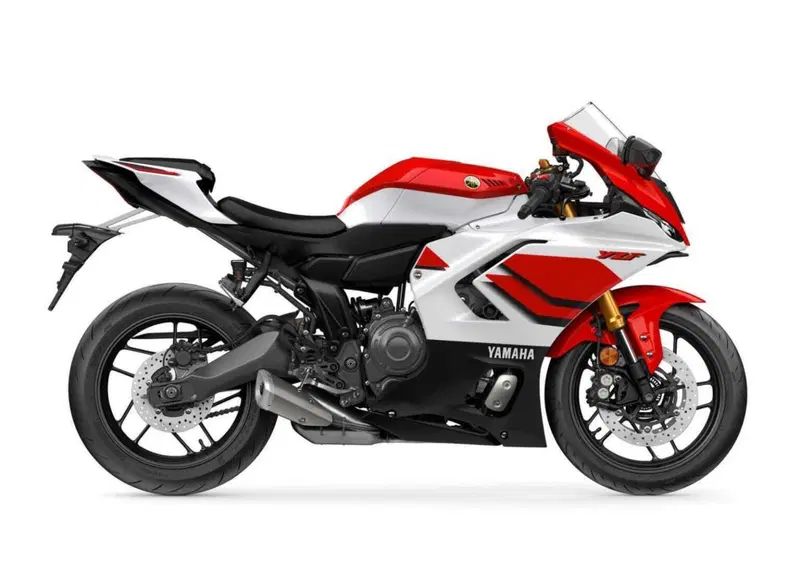 Yamaha YZF R7 YZF R7 70th (2026) (2)