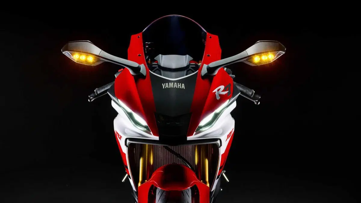 Yamaha YZF R7 YZF R7 70th (2026) (9)