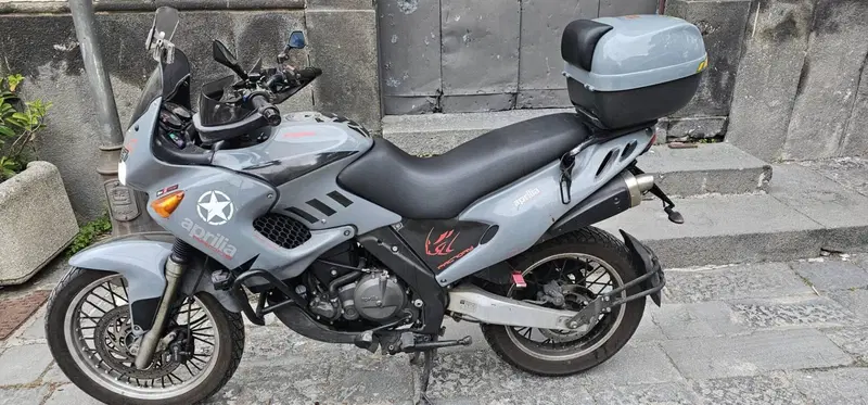 Aprilia Pegaso 650 IE (2003 - 04)