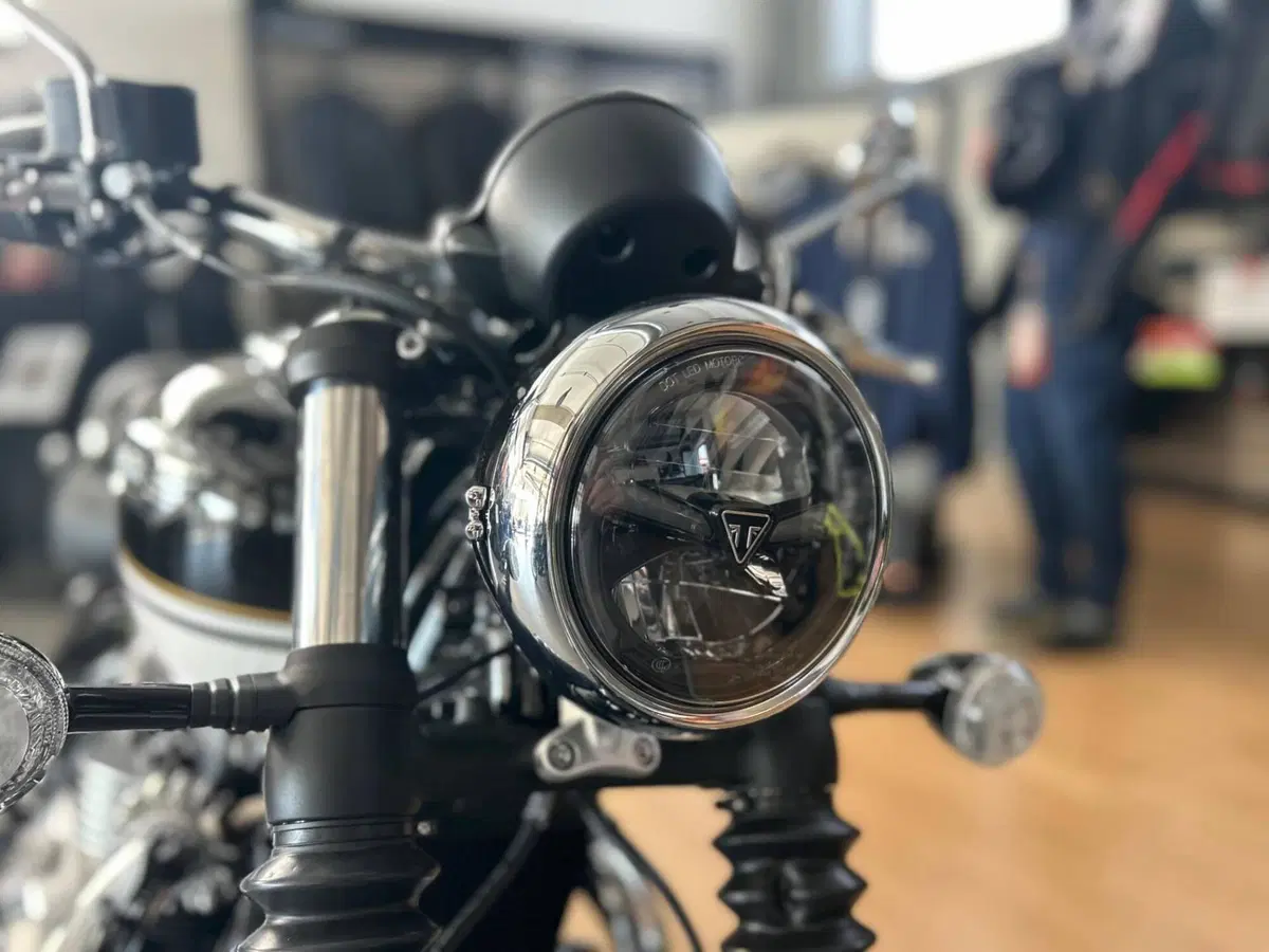 Triumph Bonneville Speedmaster 1200 (2026) (5)