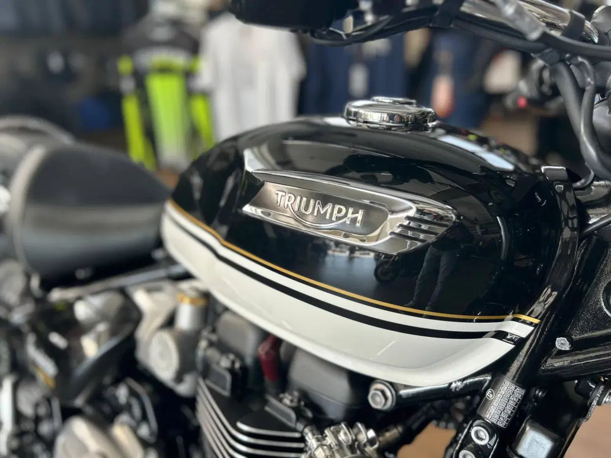 Triumph Bonneville Speedmaster 1200 (2026) (6)
