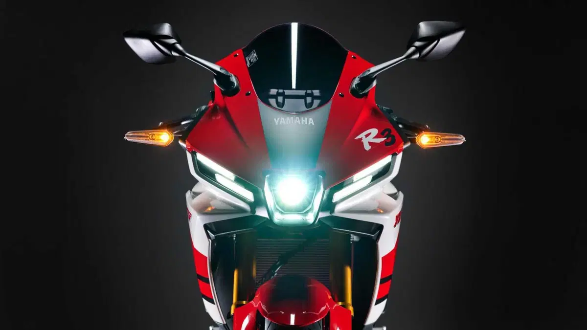 Yamaha YZF R3 YZF R3 70th (2026) (9)