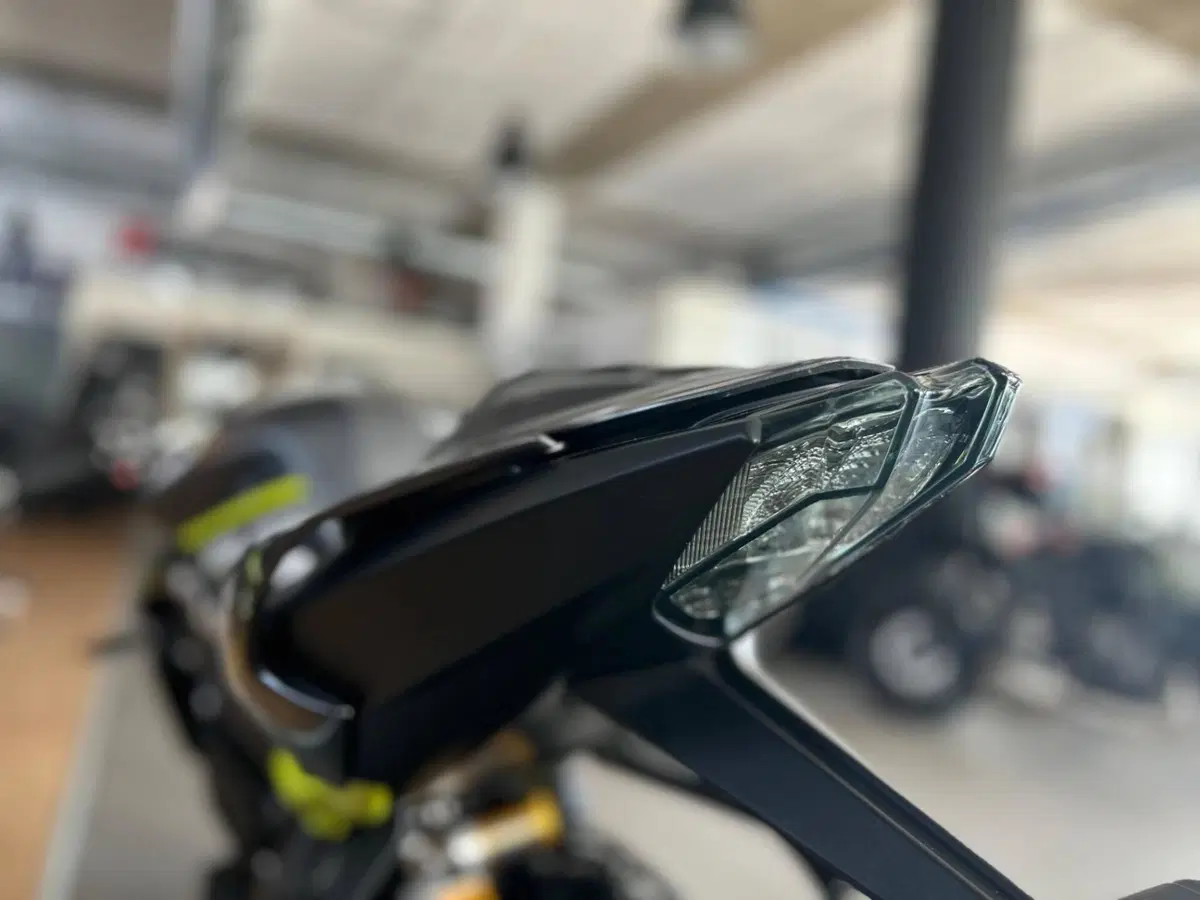 Triumph Street Triple 765 Moto2 (2026) (7)