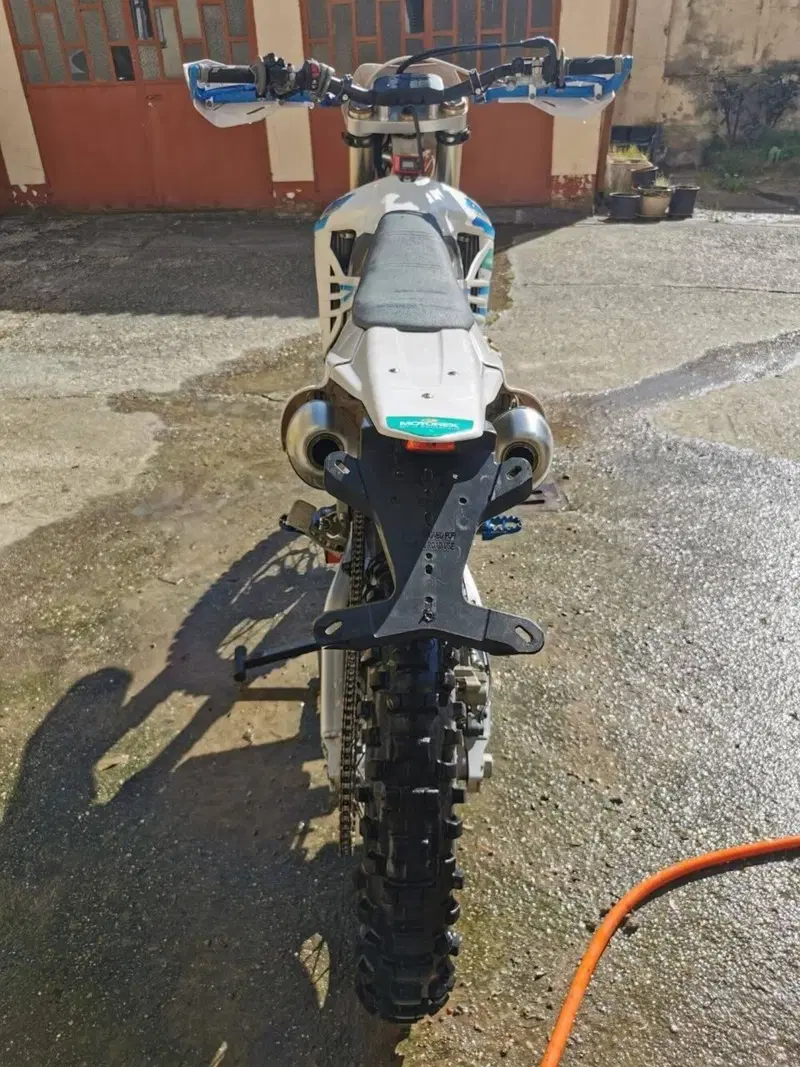 Tm Moto EN 300 ES Fi 4T (2023) (6)