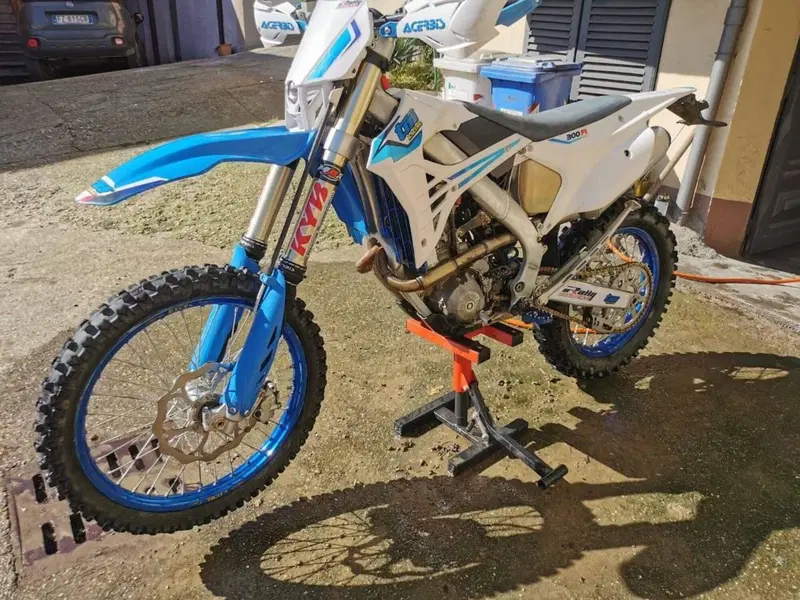 Tm Moto EN 300 ES Fi 4T (2023) (2)