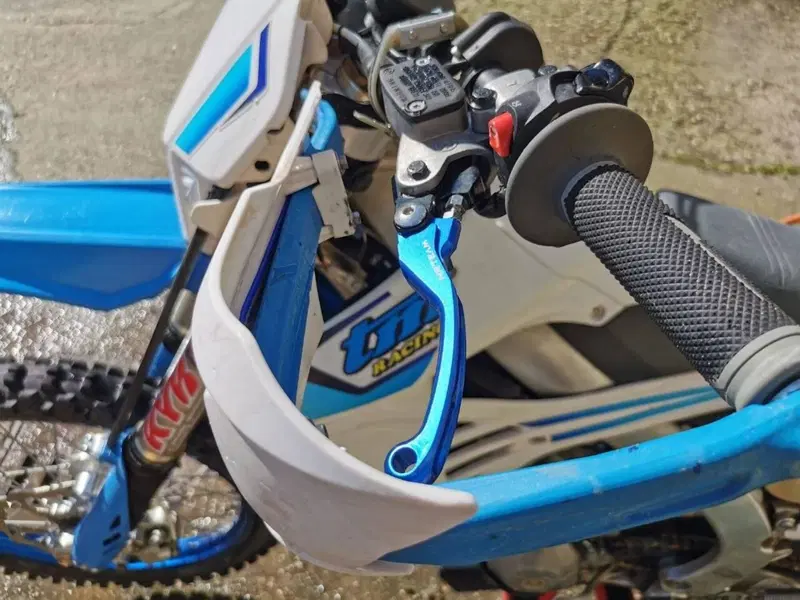 Tm Moto EN 300 ES Fi 4T (2023) (7)