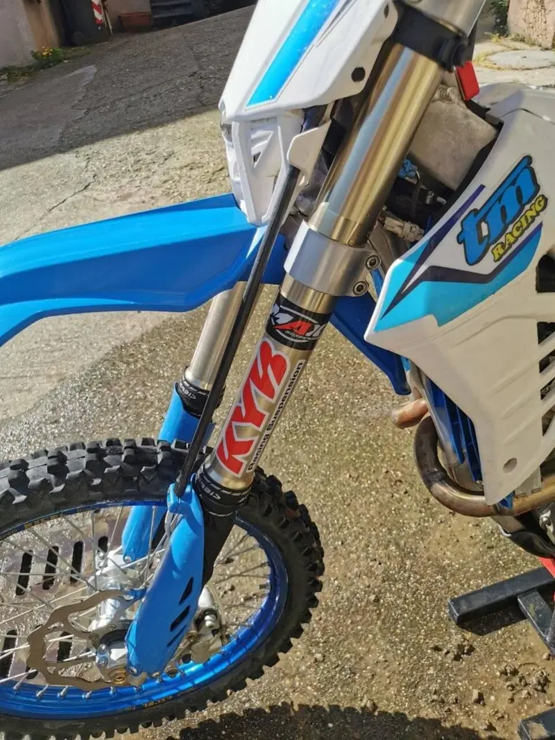 Tm Moto EN 300 ES Fi 4T (2023) (4)