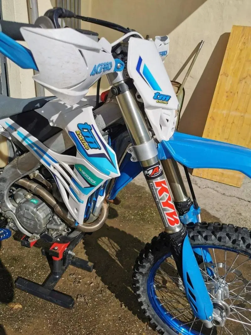 Tm Moto EN 300 ES Fi 4T (2023) (3)