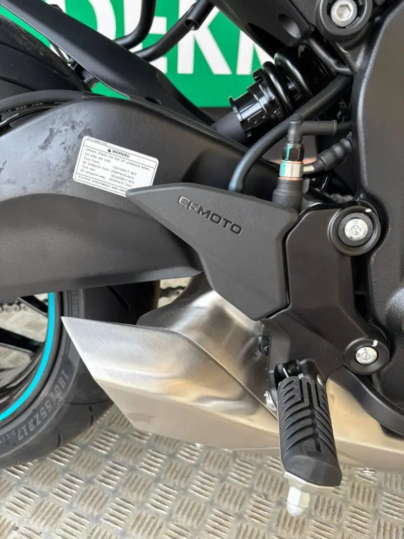 CFMOTO 675NK (2025 - 26) (7)