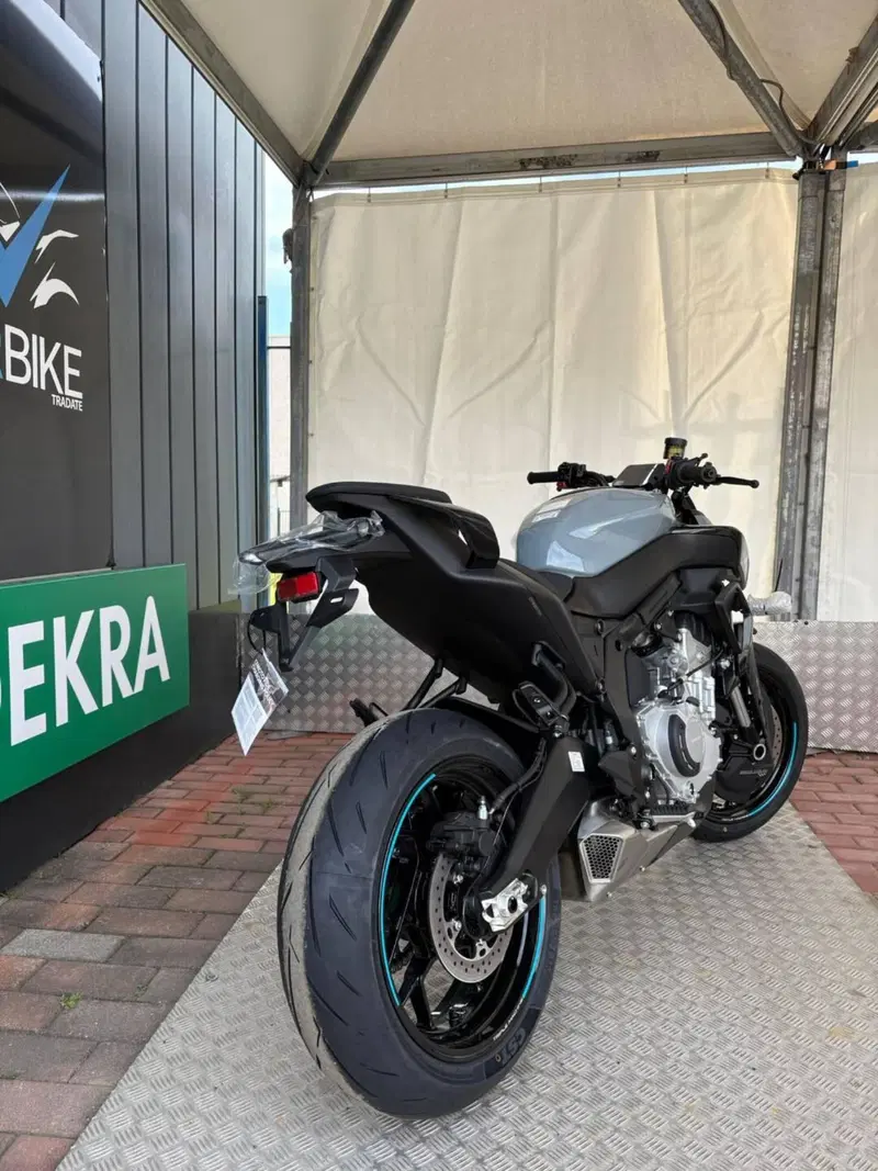 CFMOTO 675NK (2025 - 26) (3)