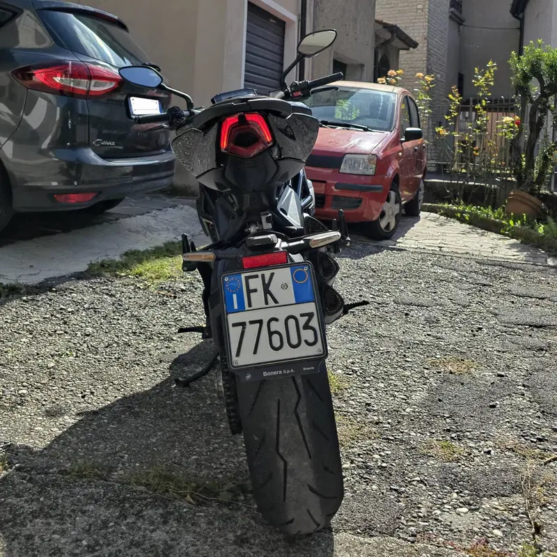 MV Agusta Brutale 800 R (2023 - 25) (4)