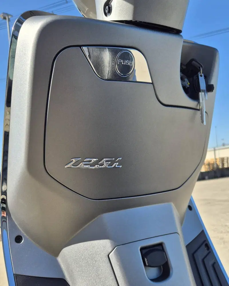Kymco Like 125 (2021 - 26) (9)