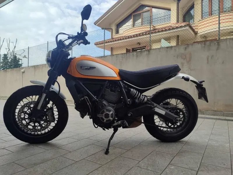 Ducati Scrambler 800 Classic (2015 - 16)