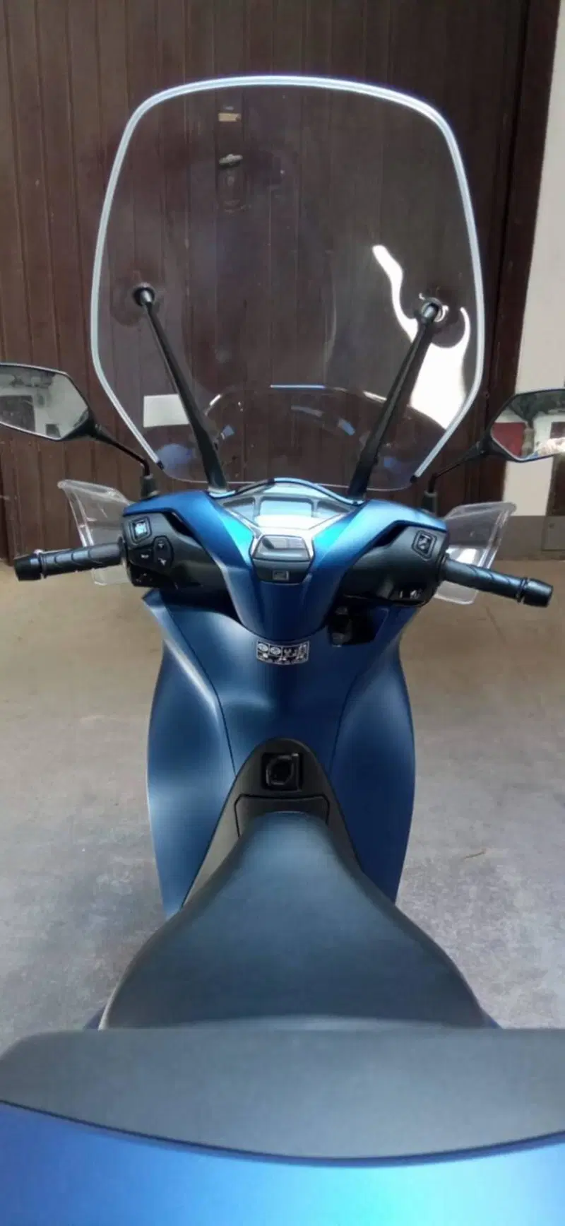 Honda SH 150i (2024 - 25) (9)