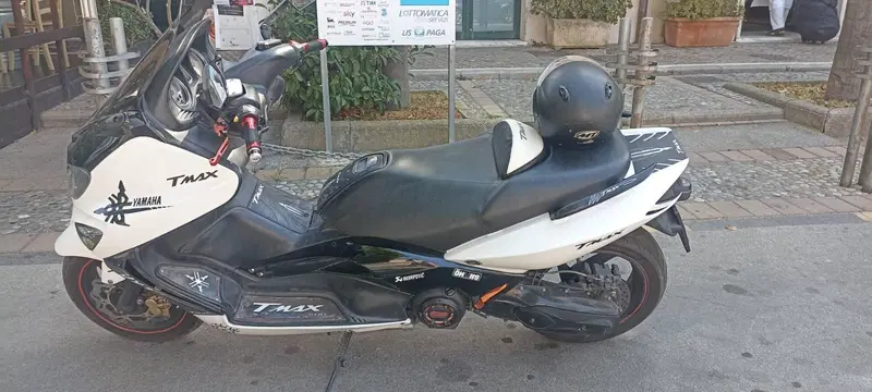 Yamaha T-Max 500 (2004 - 07) (2)