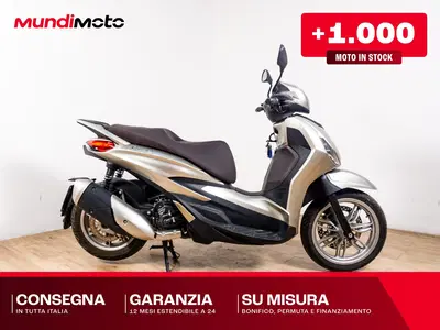 Piaggio Beverly 300 Hpe (2021) usata