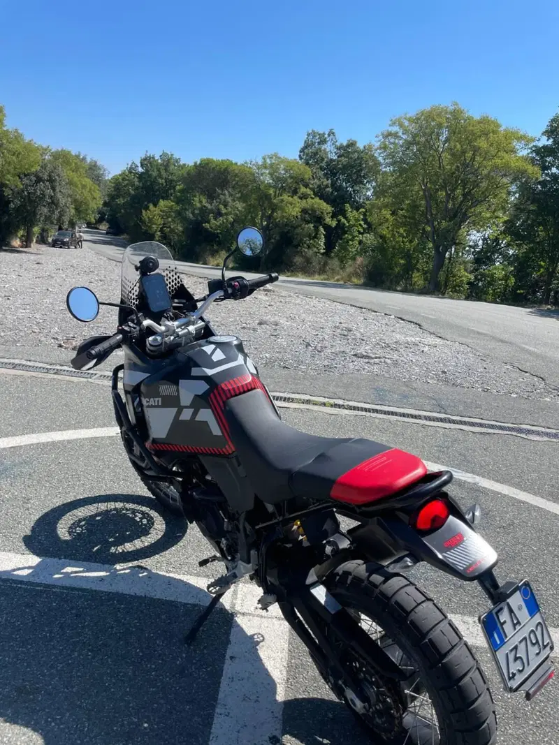 Ducati DesertX (2022 - 25) (9)