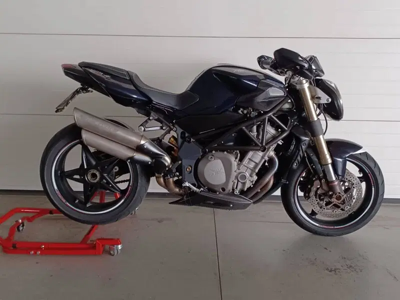 MV Agusta Brutale 910 S (2005 - 11) (2)