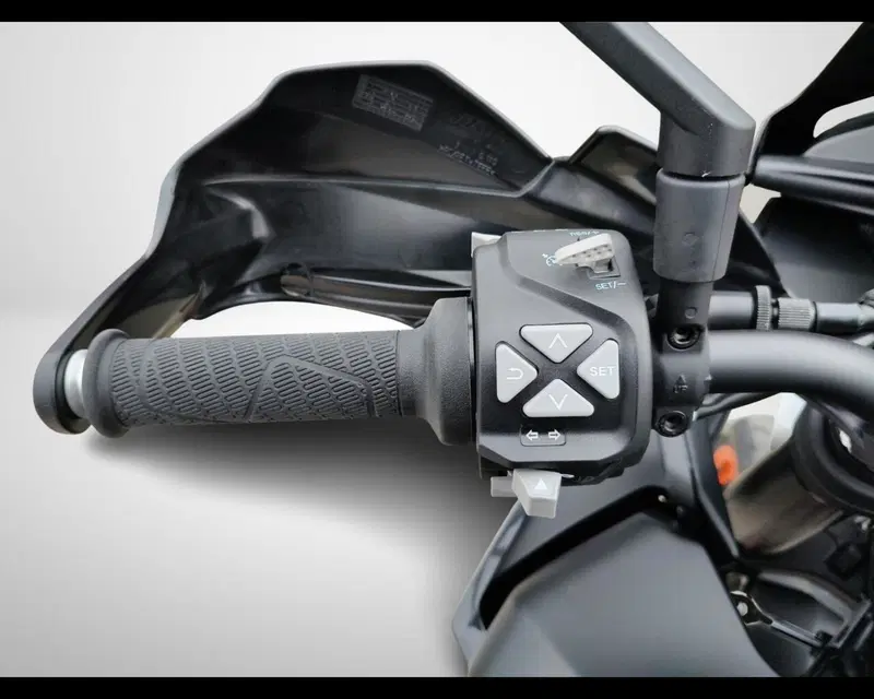 KTM 890 SMT (2023 - 25) (10)