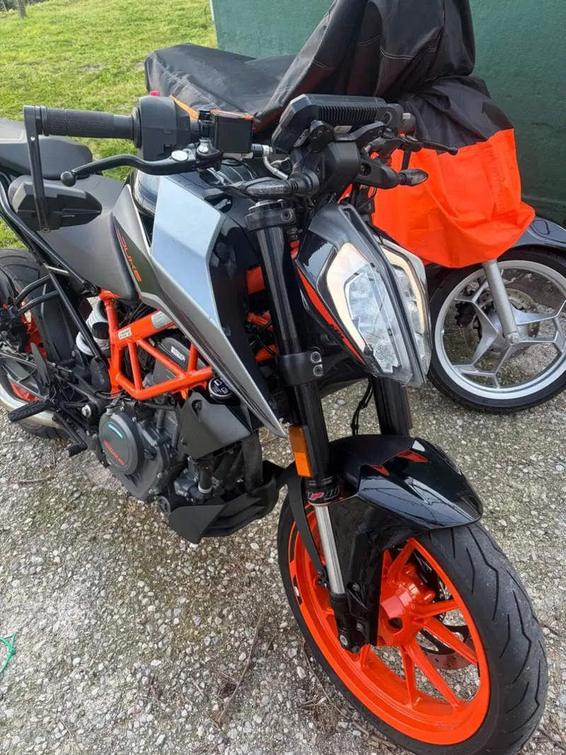 KTM 390 Duke (2021 - 23) (4)