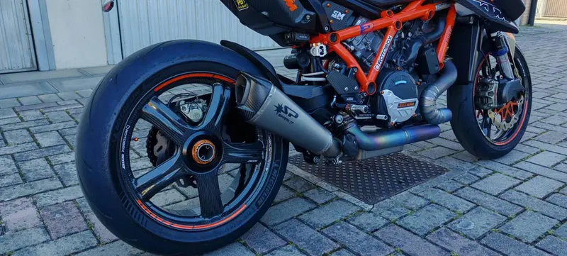 KTM 1290 Super Duke R EVO (2022 - 23) (7)